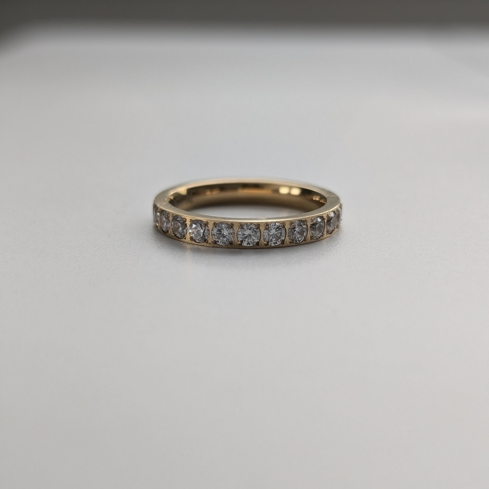 Elegant Gold and Silver Women's Ring